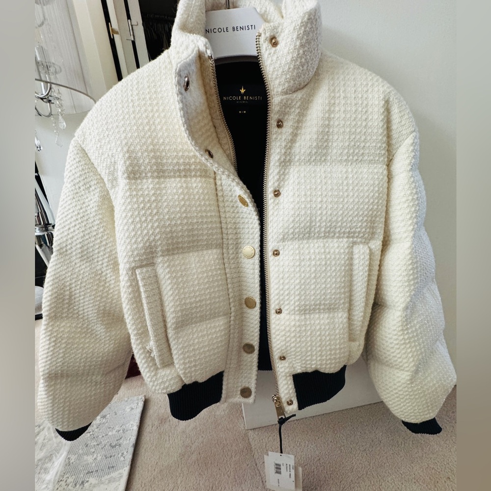 Elegant Ivory Puffer Tweed Jacket - Picture 6 of 11